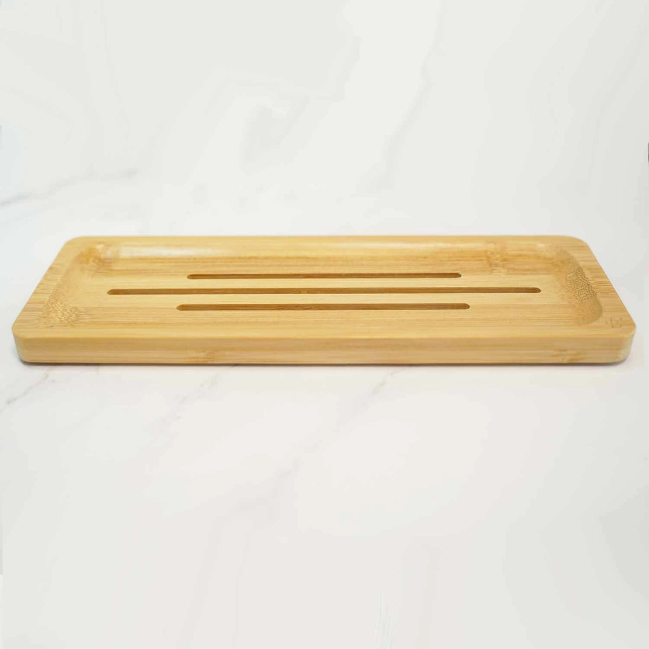 Bamboo Shampoo Bar Holder โ Size M Draining Soap Dish for Bars