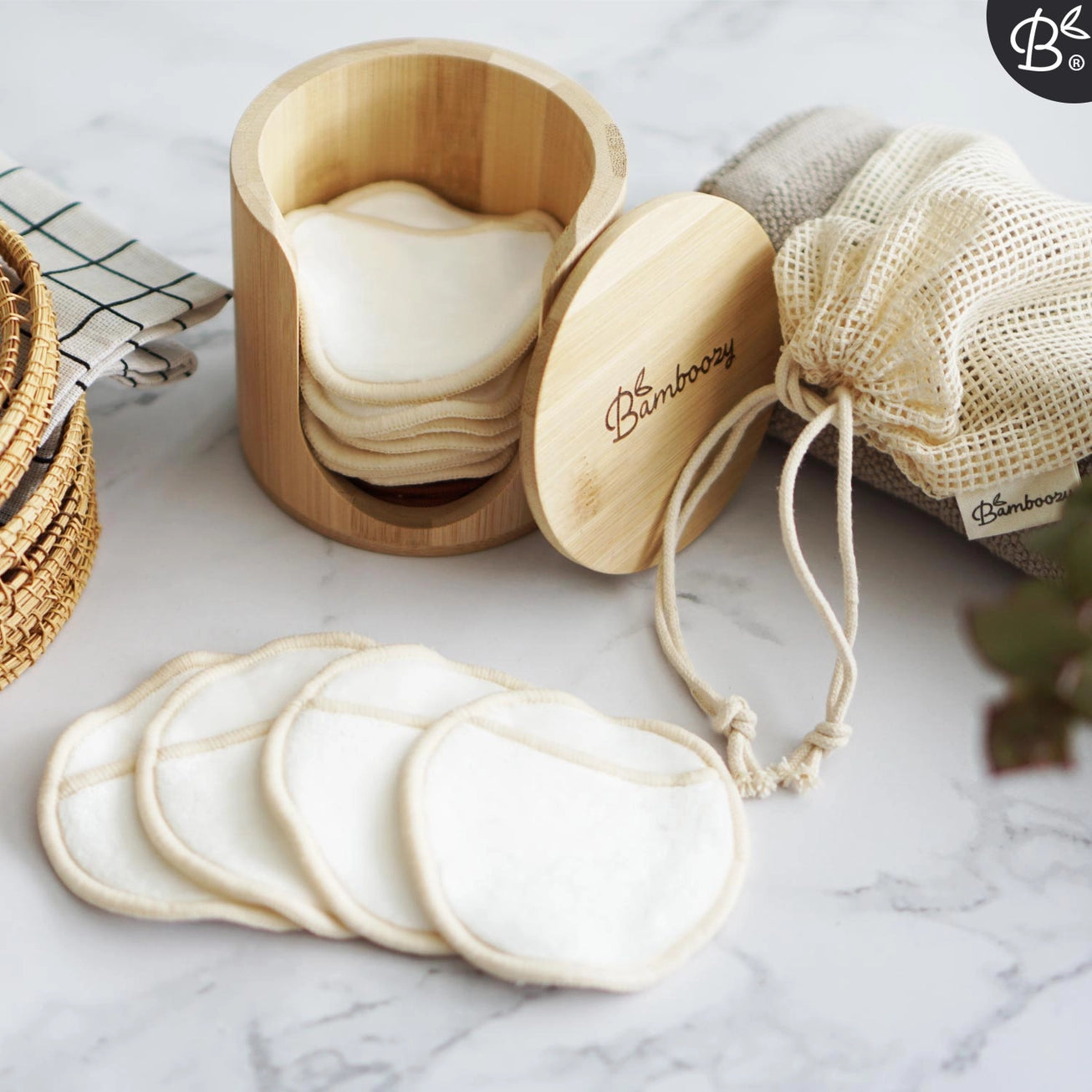 16x Reusable Cotton Pads (4‑Layer) + Bamboo Holder – Premium Washable Makeup Removal Set