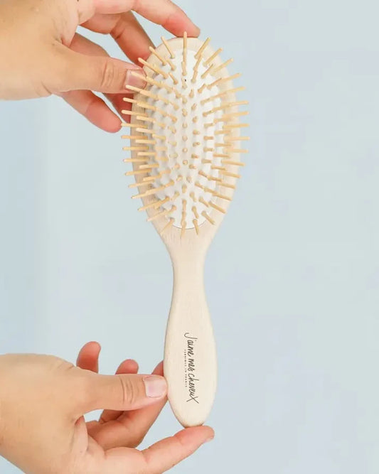 Wooden Pins Hairbrush – Natural, Anti‑Static & Gentle Detangling for All Hair Types