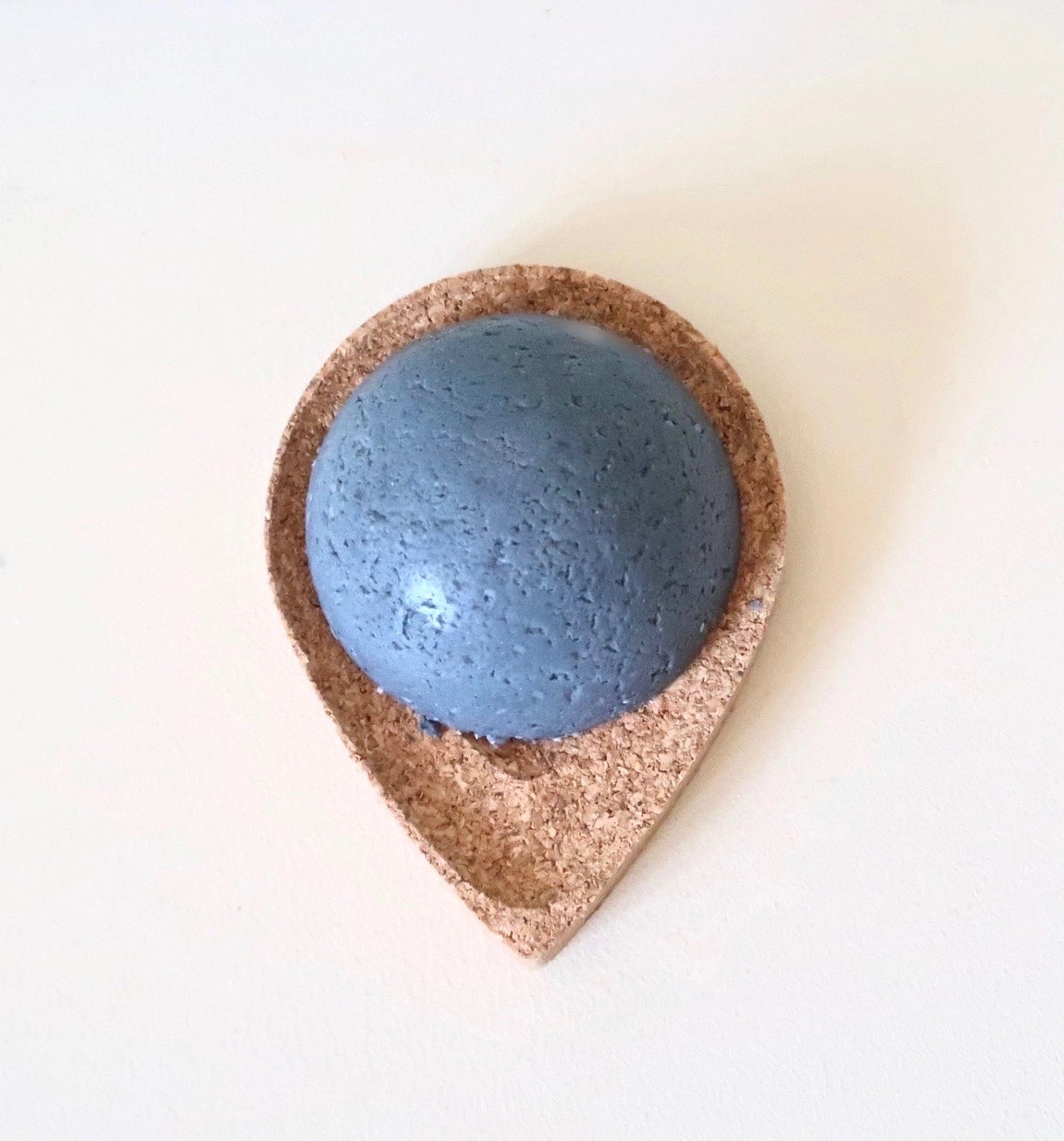 Omm Solid Shampoo – Organic Nigella & Hemp Oils for All Hair Types - 